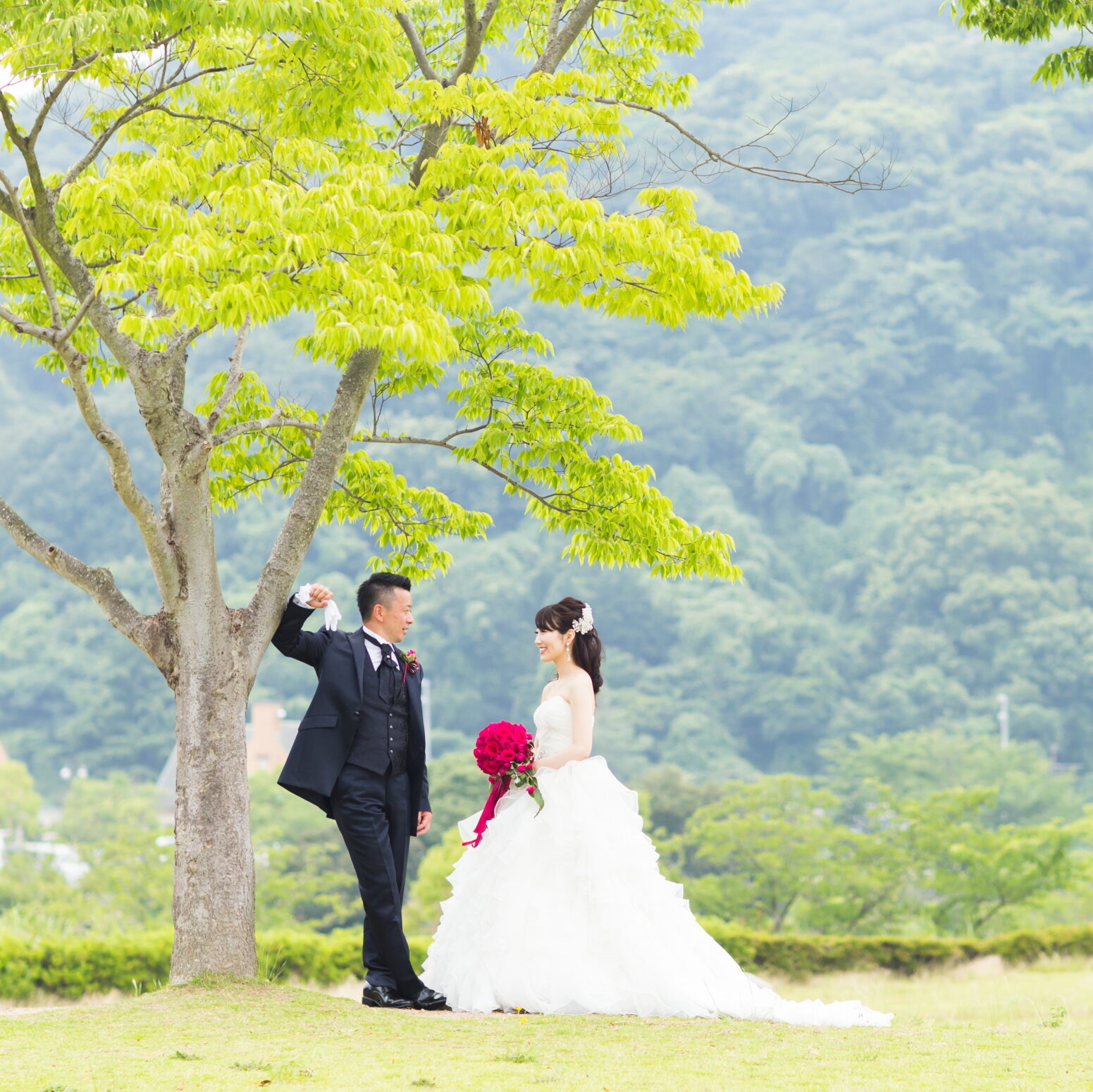 婚礼洋装前撮りロケーション写真
